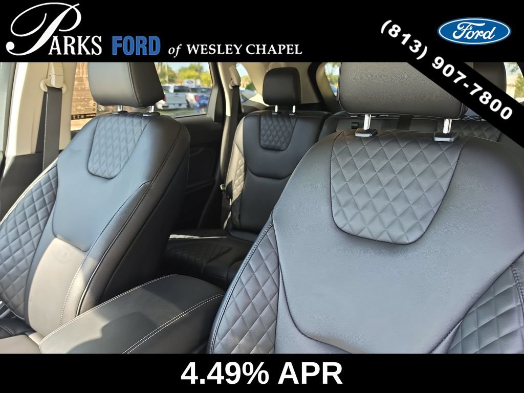 Certified 2024 Ford Edge Titanium AWD/4WD image 21