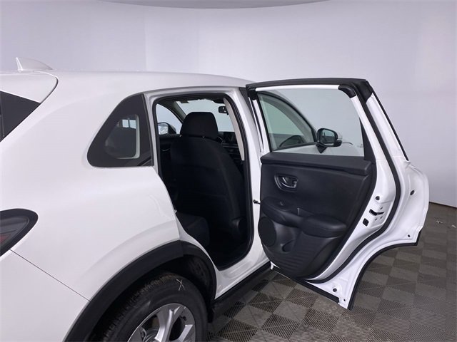 New 2025 Honda HR-V LX image 31
