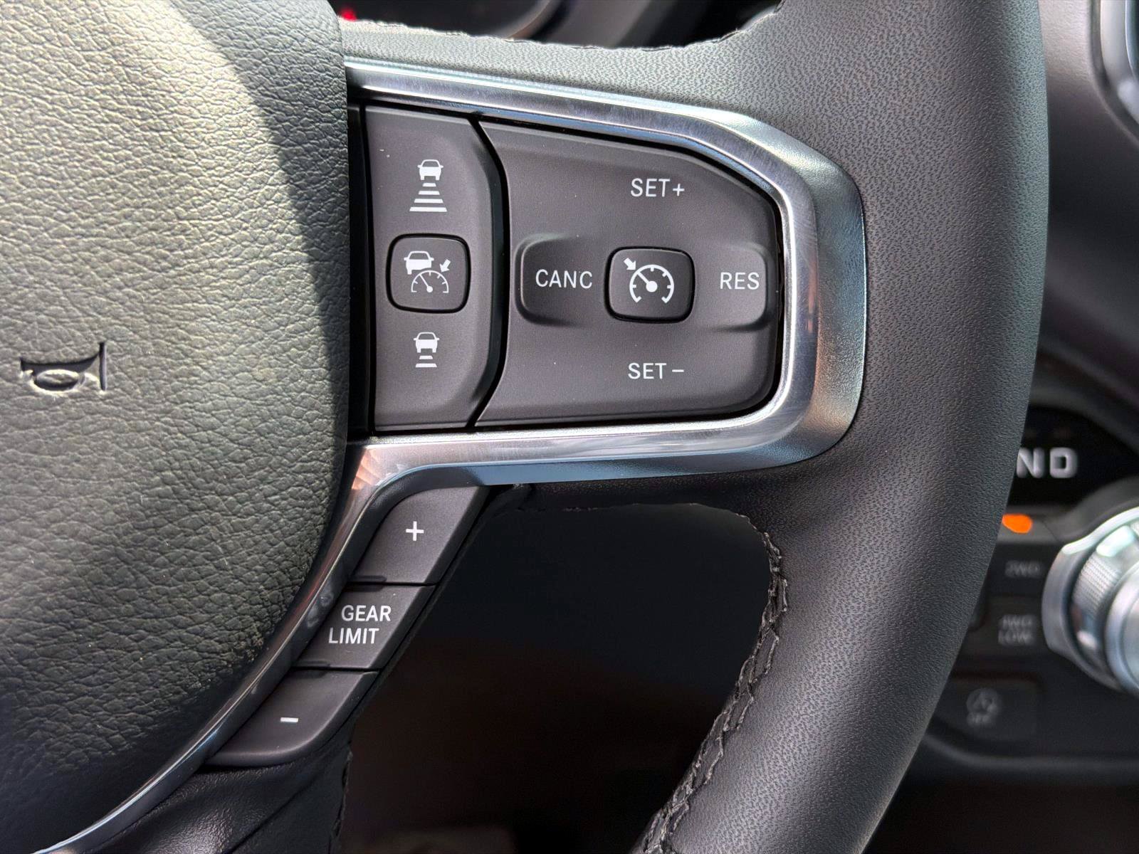 New 2026 RAM 1500 Laramie AWD/4WD image 22