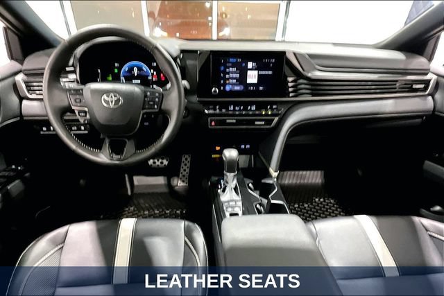 Used 2026 Toyota Camry SE AWD/4WD image 10