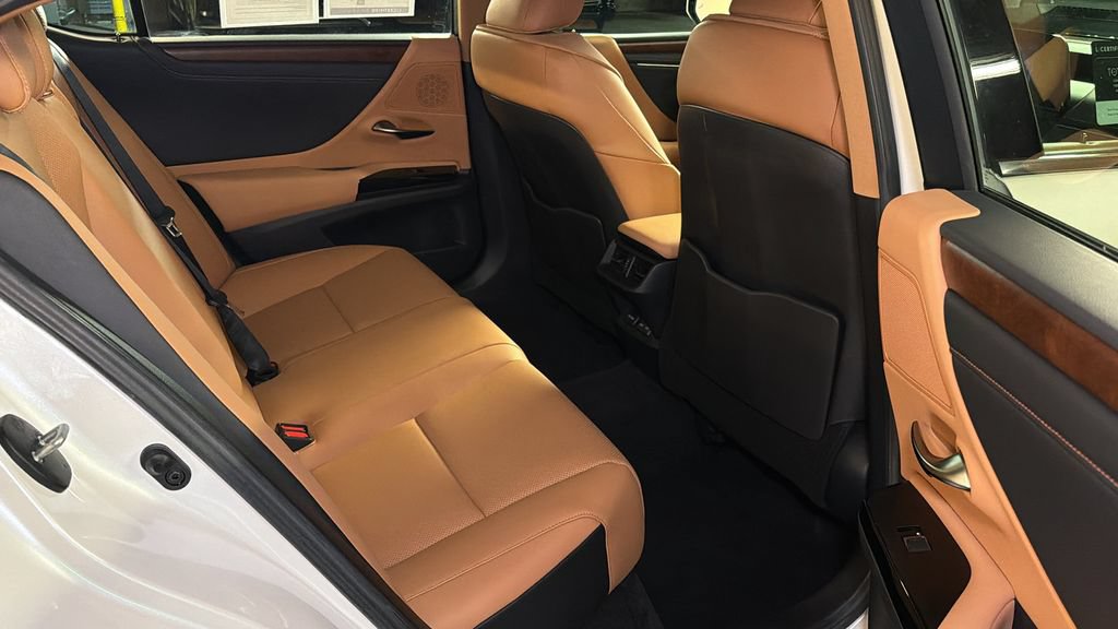 Certified 2024 Lexus ES 350 w/ Premium Package FWD image 13