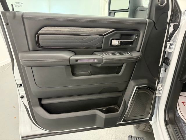 New 2026 RAM 3500 Limited image 13