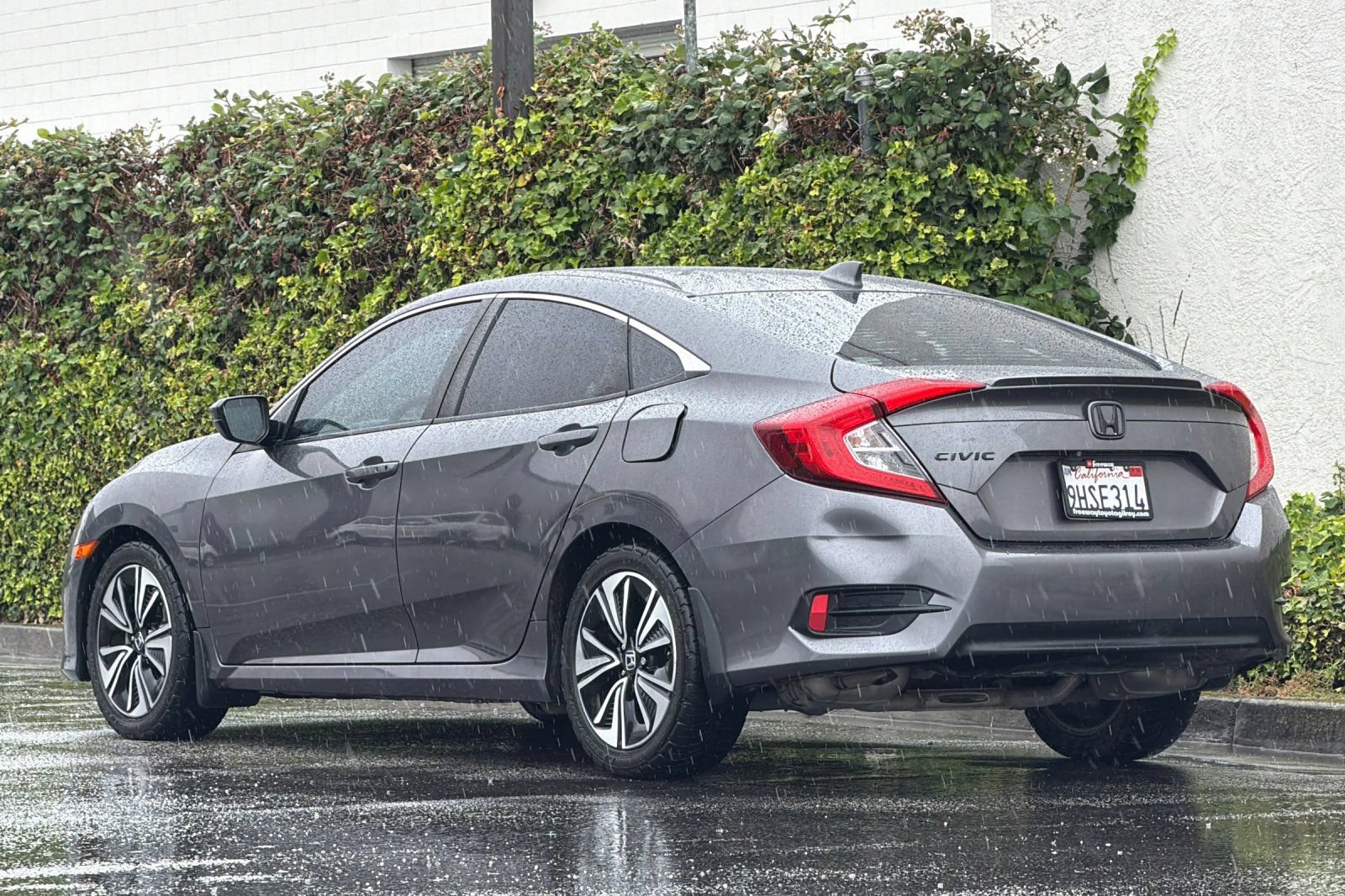 Used 2017 Honda Civic EX-T image 7
