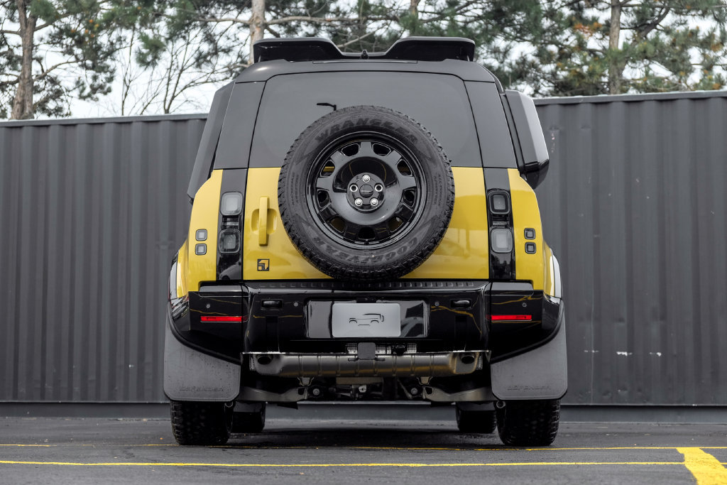 New 2026 Land Rover Defender 110 AWD/4WD image 8