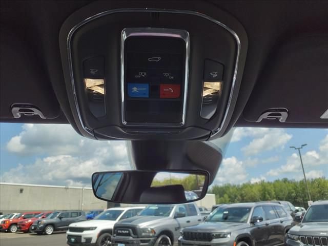 New 2024 Jeep Wagoneer 4WD w/ HD Trailer Tow Package image 11