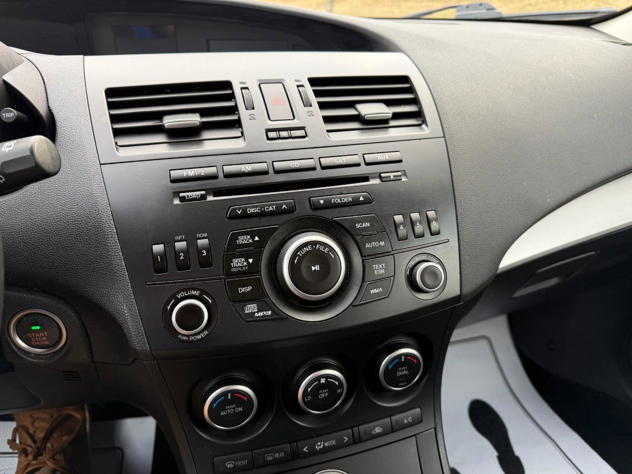 Used 2013 MAZDA MAZDA3 i Touring image 5