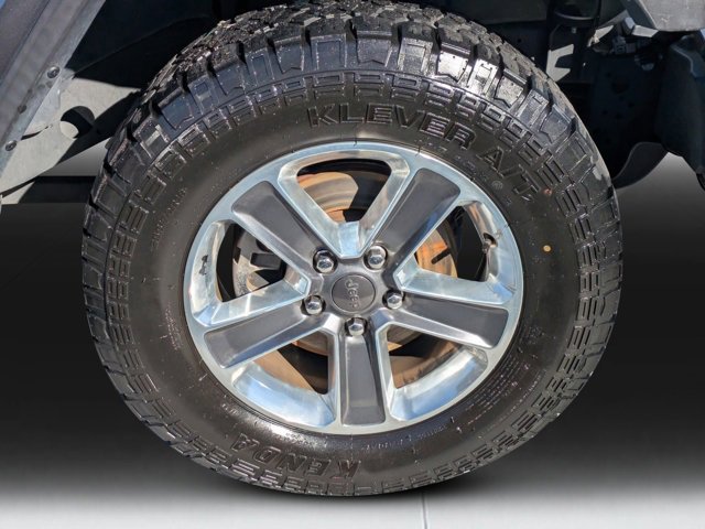 Used 2021 Jeep Wrangler Unlimited Sahara image 9