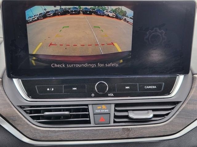 Used 2023 Nissan Altima 2.5 SV w/ SV Premium Package FWD image 16