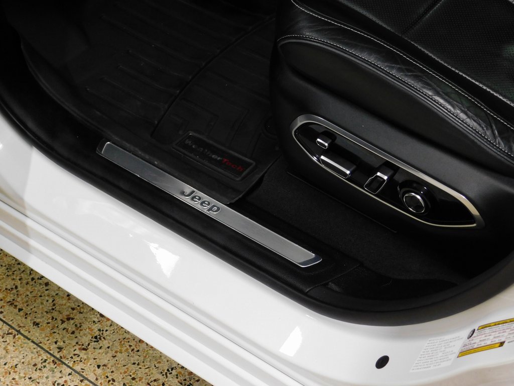 Used 2022 Jeep Grand Cherokee L Overland w/ Luxury Tech Group IV image 29