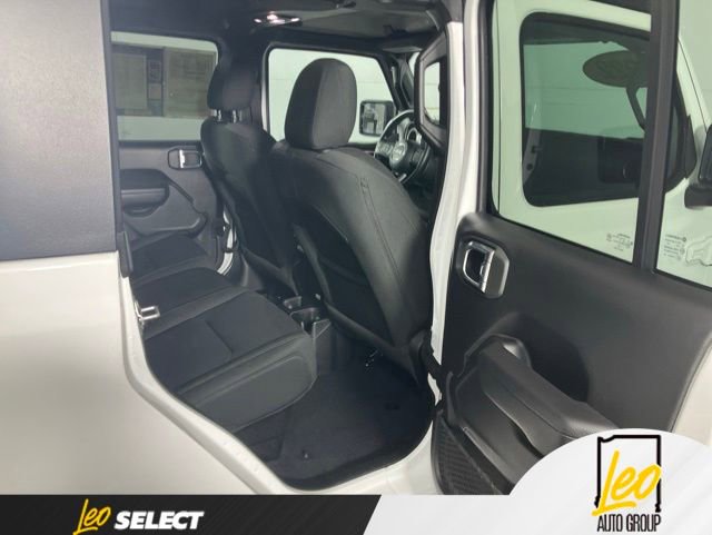 Used 2022 Jeep Gladiator Sport AWD/4WD image 18