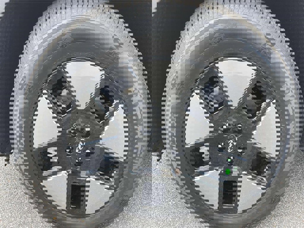 New 2026 Hyundai Santa Fe SE image 5