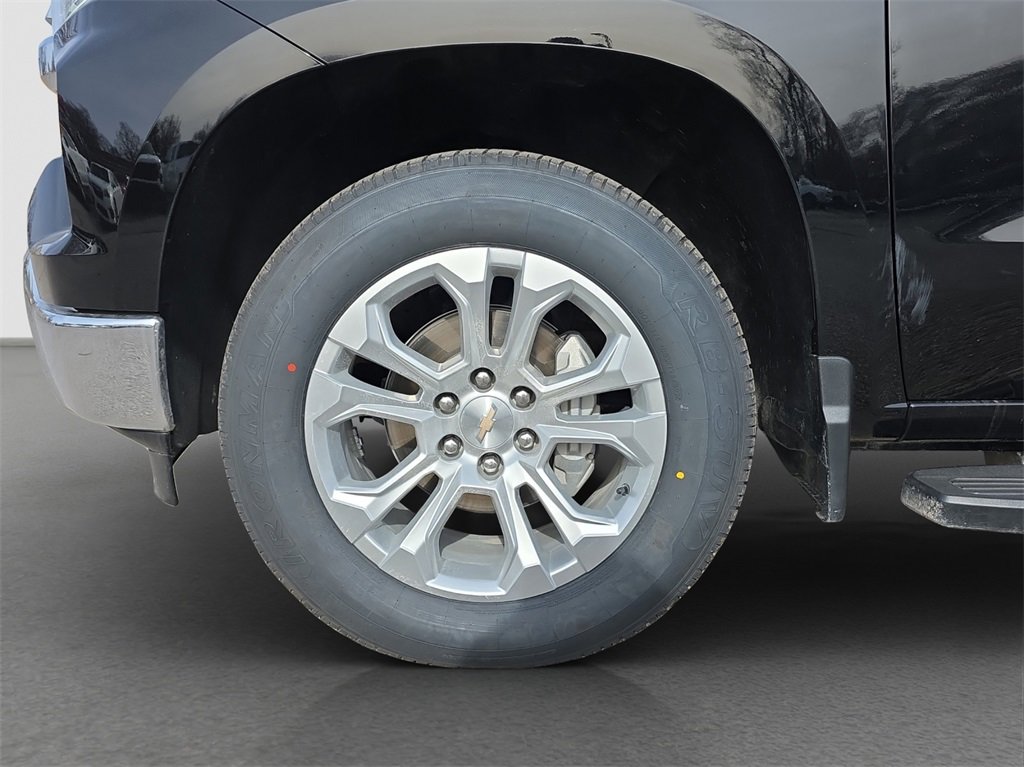 Used 2024 Chevrolet Silverado 1500 LTZ image 4