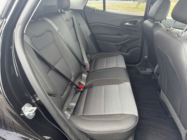 Used 2025 Chevrolet Trax LT image 16