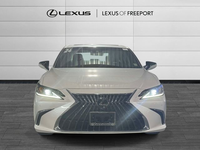 Used 2024 Lexus ES 300h w/ Technology Package FWD image 2