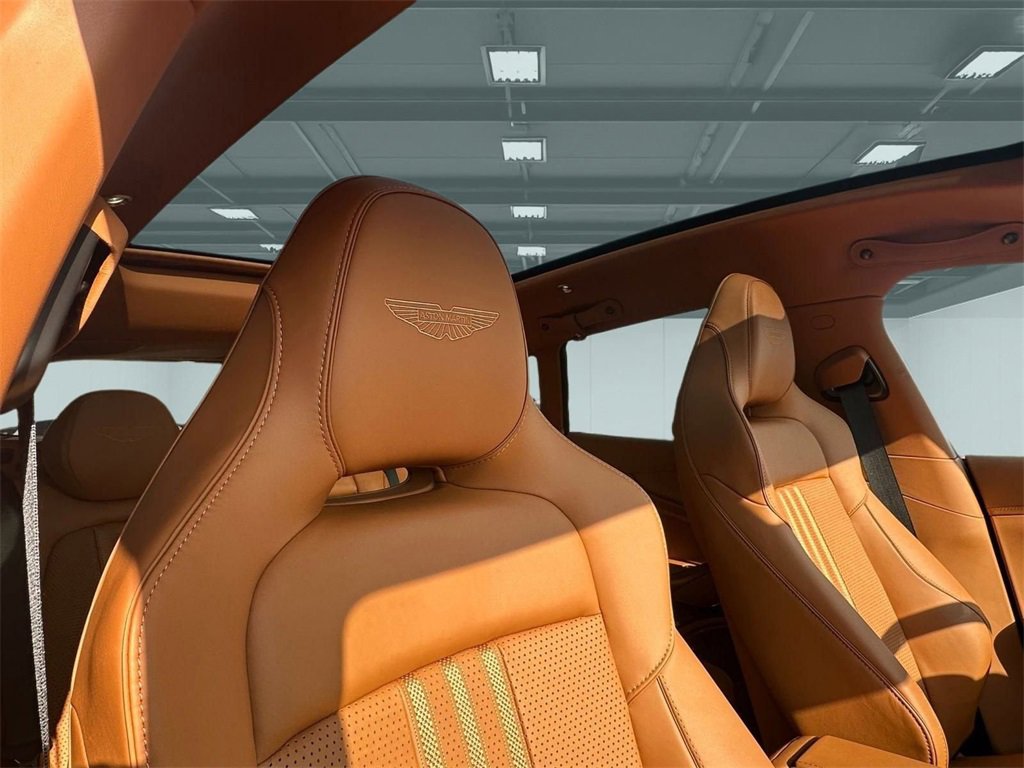 New 2026 Aston Martin DBX 707 image 25