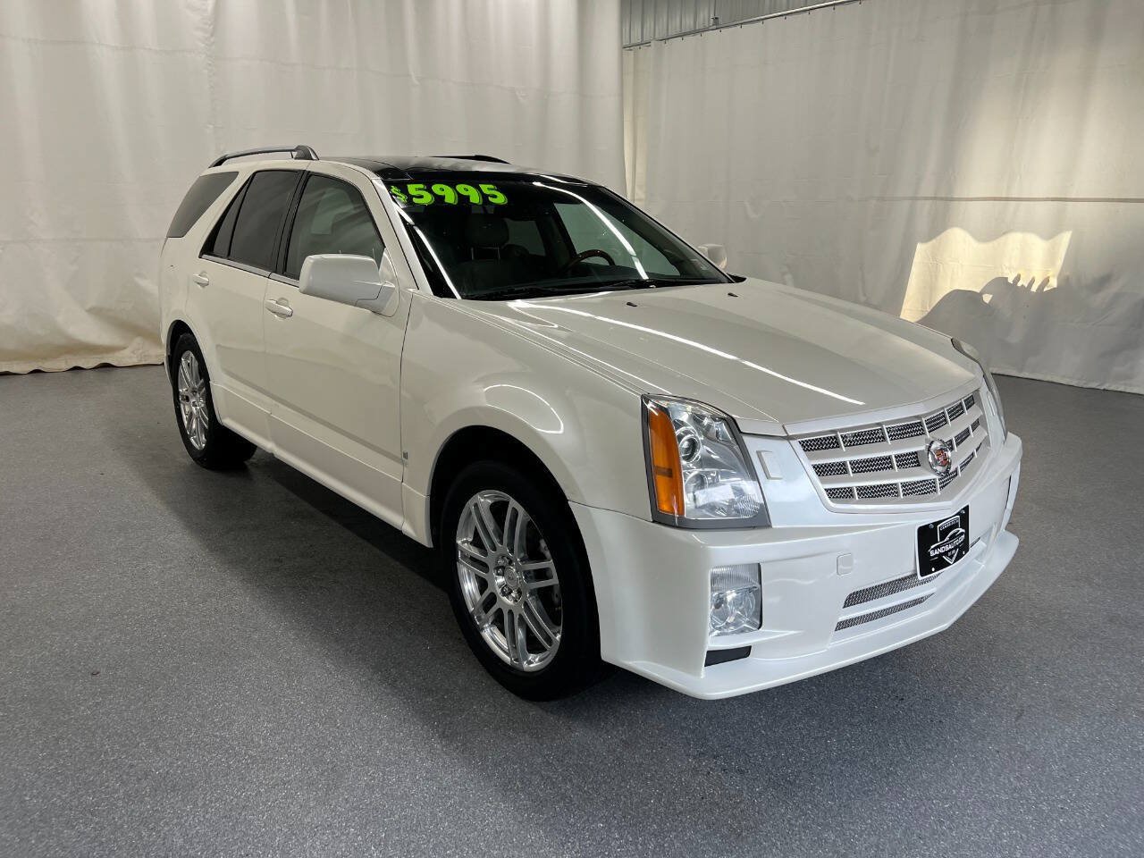 Used 2007 Cadillac SRX w/ Utility Package AWD/4WD image 3