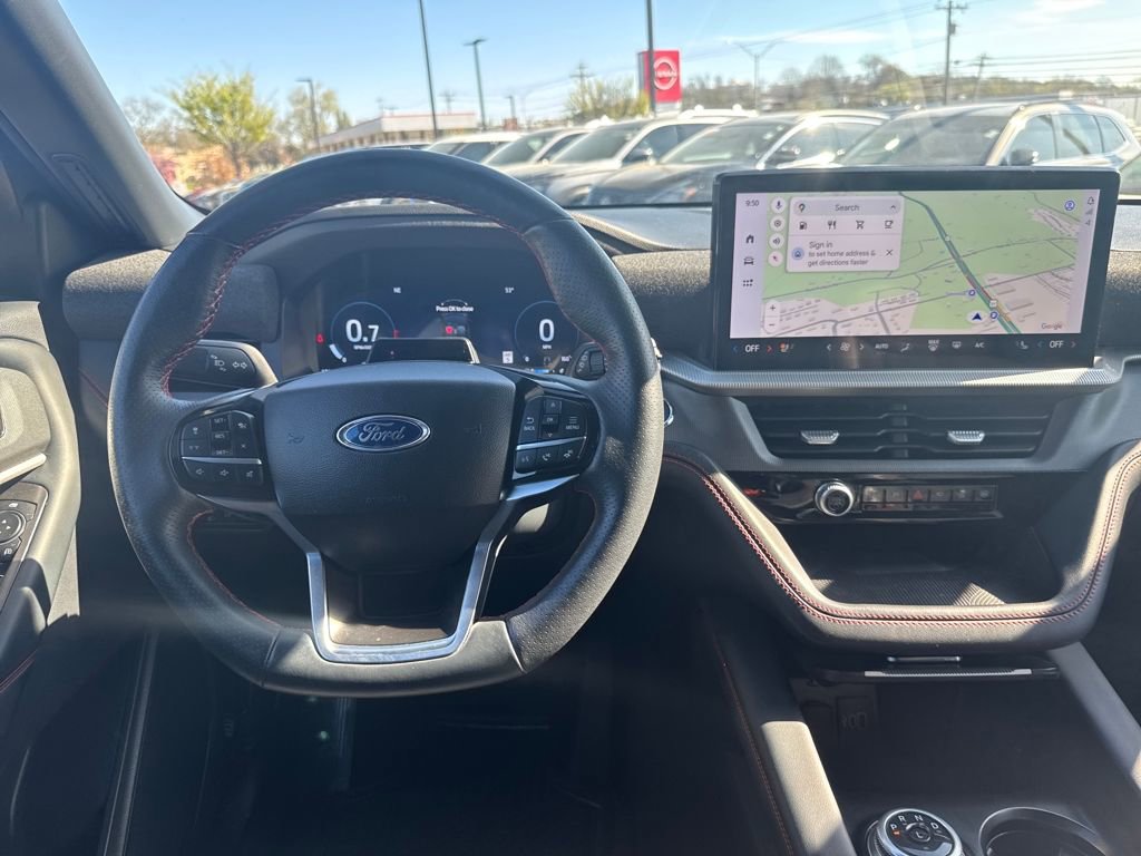 Used 2025 Ford Explorer ST-Line w/ ST-Line Street Pack image 22