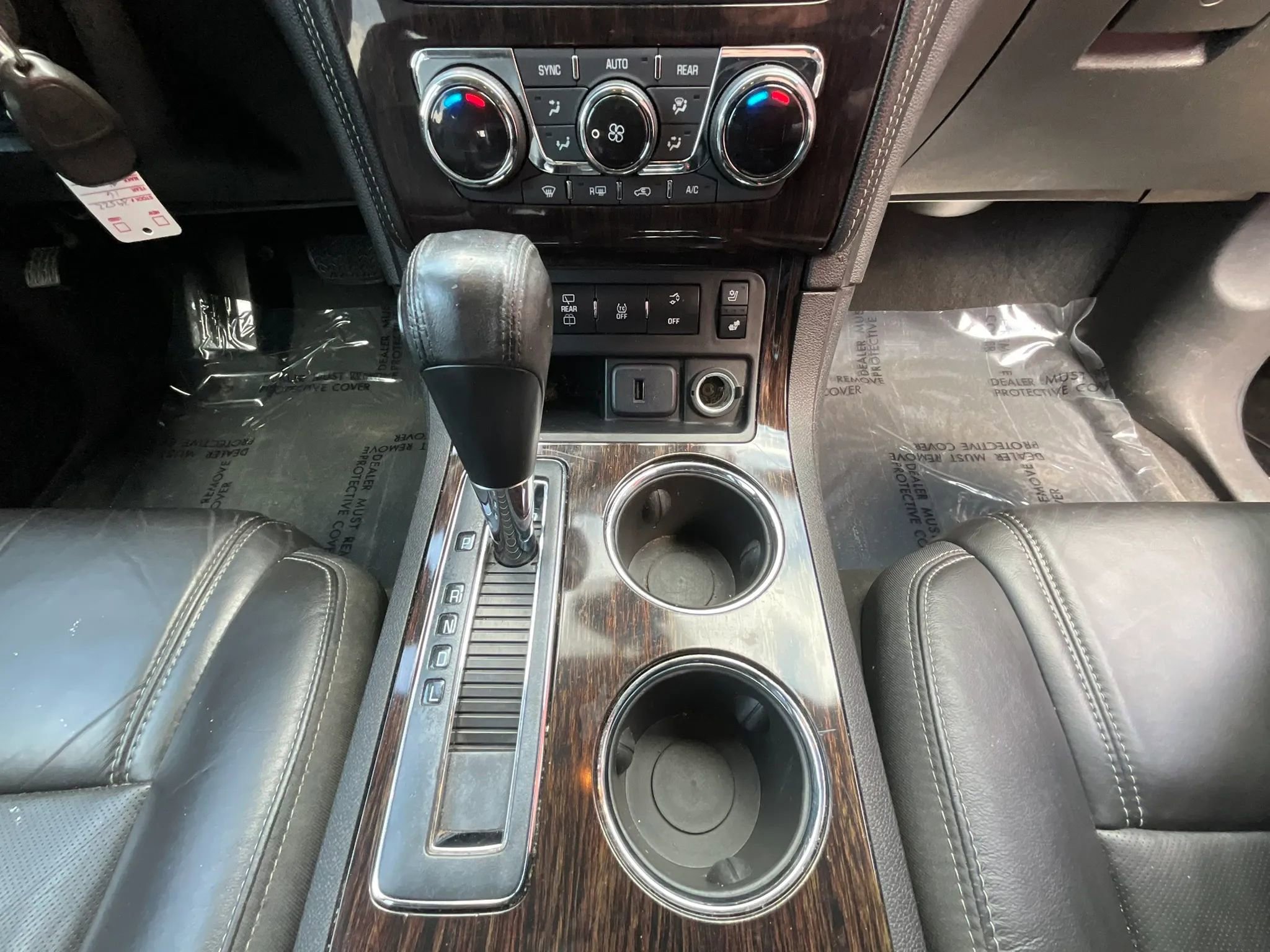 Used 2016 Chevrolet Traverse LTZ AWD/4WD image 34