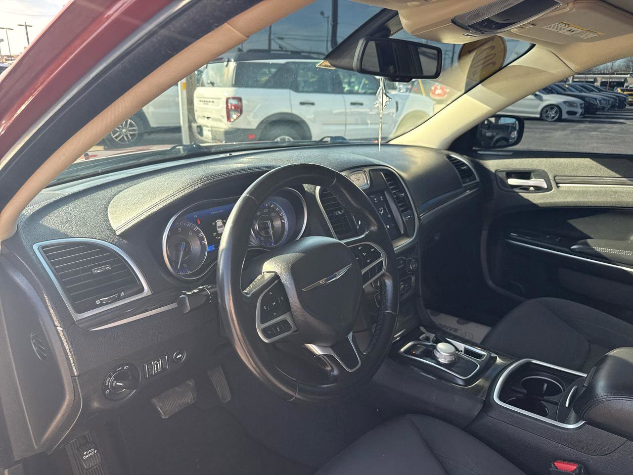 Used 2021 Chrysler 300 Touring w/ Sport Appearance Package image 8