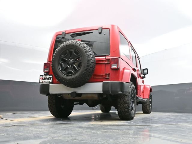 Used 2011 Jeep Wrangler Unlimited Sahara w/ Dual Top Group image 44
