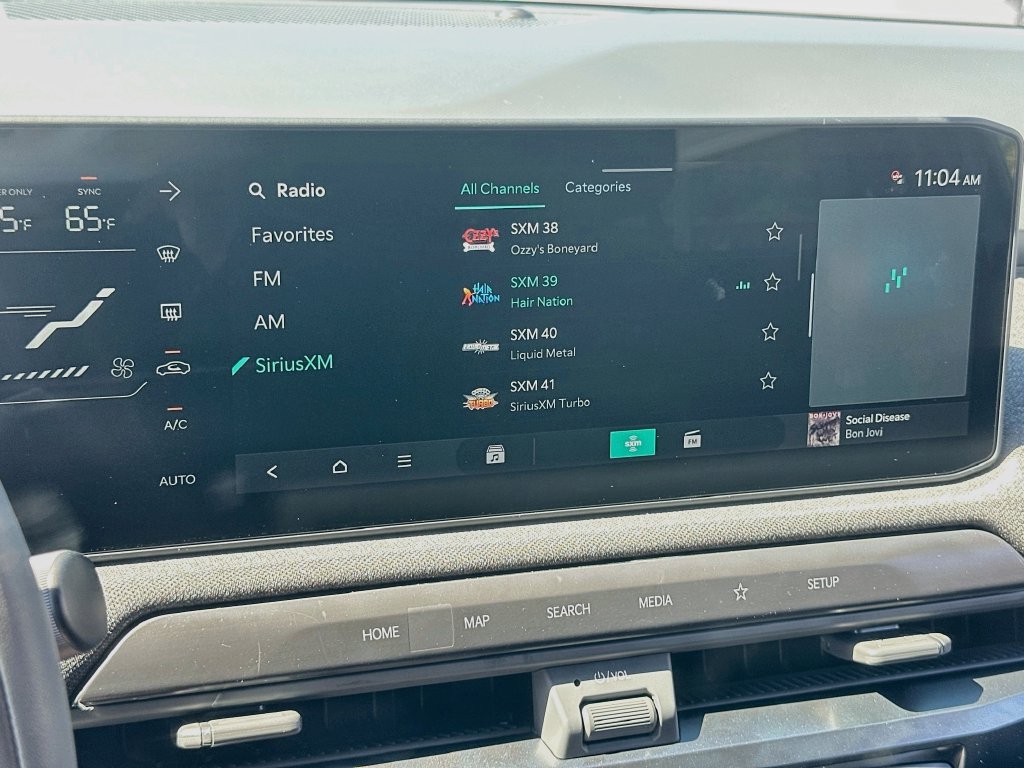 New 2027 Kia EV3 Land FWD image 15