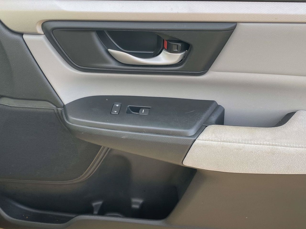 Used 2018 Honda CR-V LX image 14
