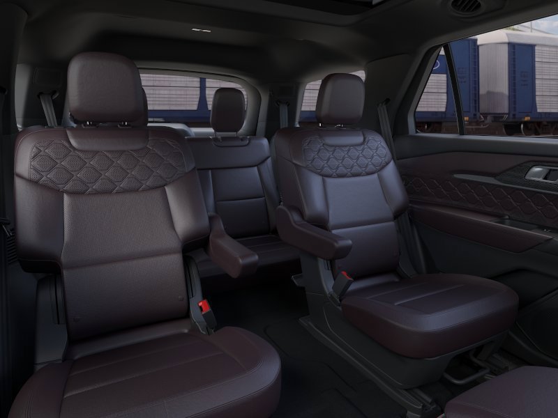 New 2026 Ford Explorer Platinum w/ LUX Leather Package AWD/4WD image 12