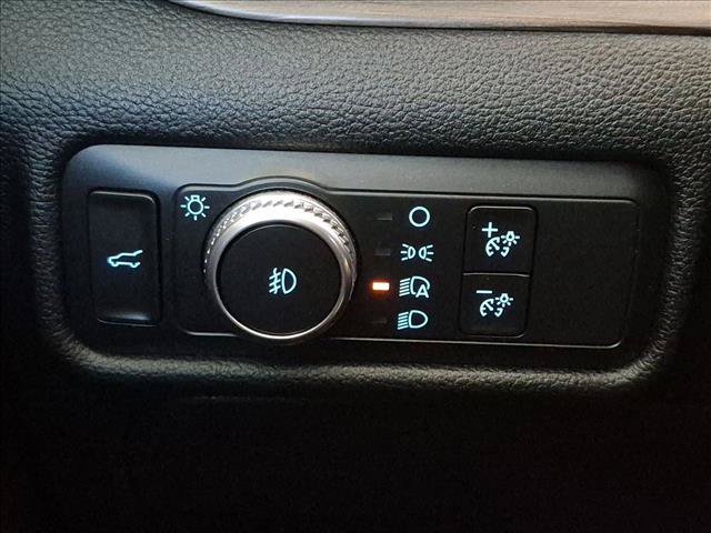 Used 2020 Ford Explorer Limited RWD image 16