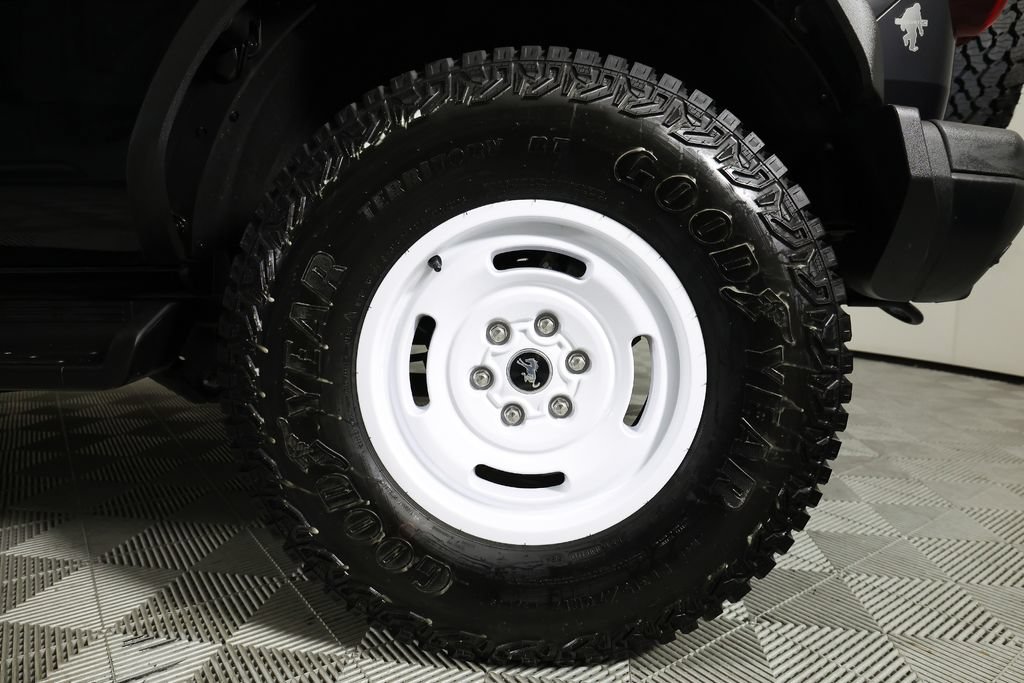Used 2025 Ford Bronco Heritage Edition AWD/4WD image 43