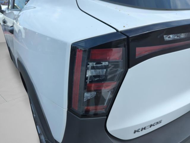 Certified 2025 Nissan Kicks S image 44