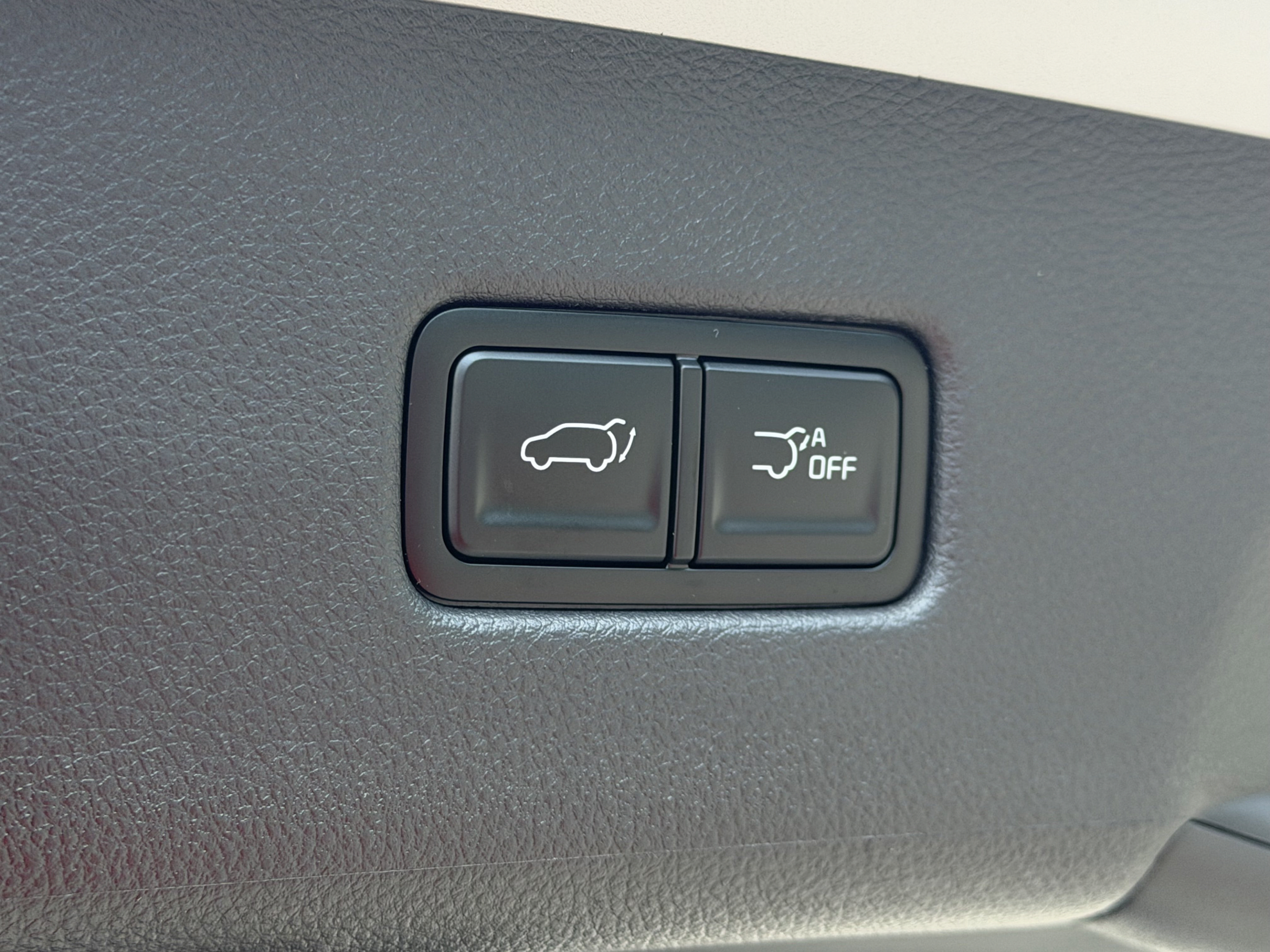 New 2026 Kia Carnival EX FWD image 26