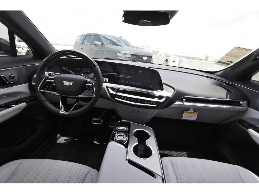 New 2027 Cadillac Lyriq Sport AWD/4WD image 9