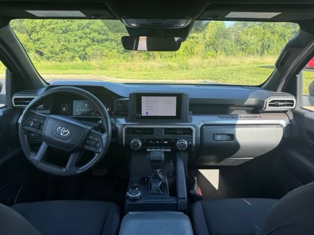 Used 2024 Toyota Tacoma SR5 AWD/4WD image 16