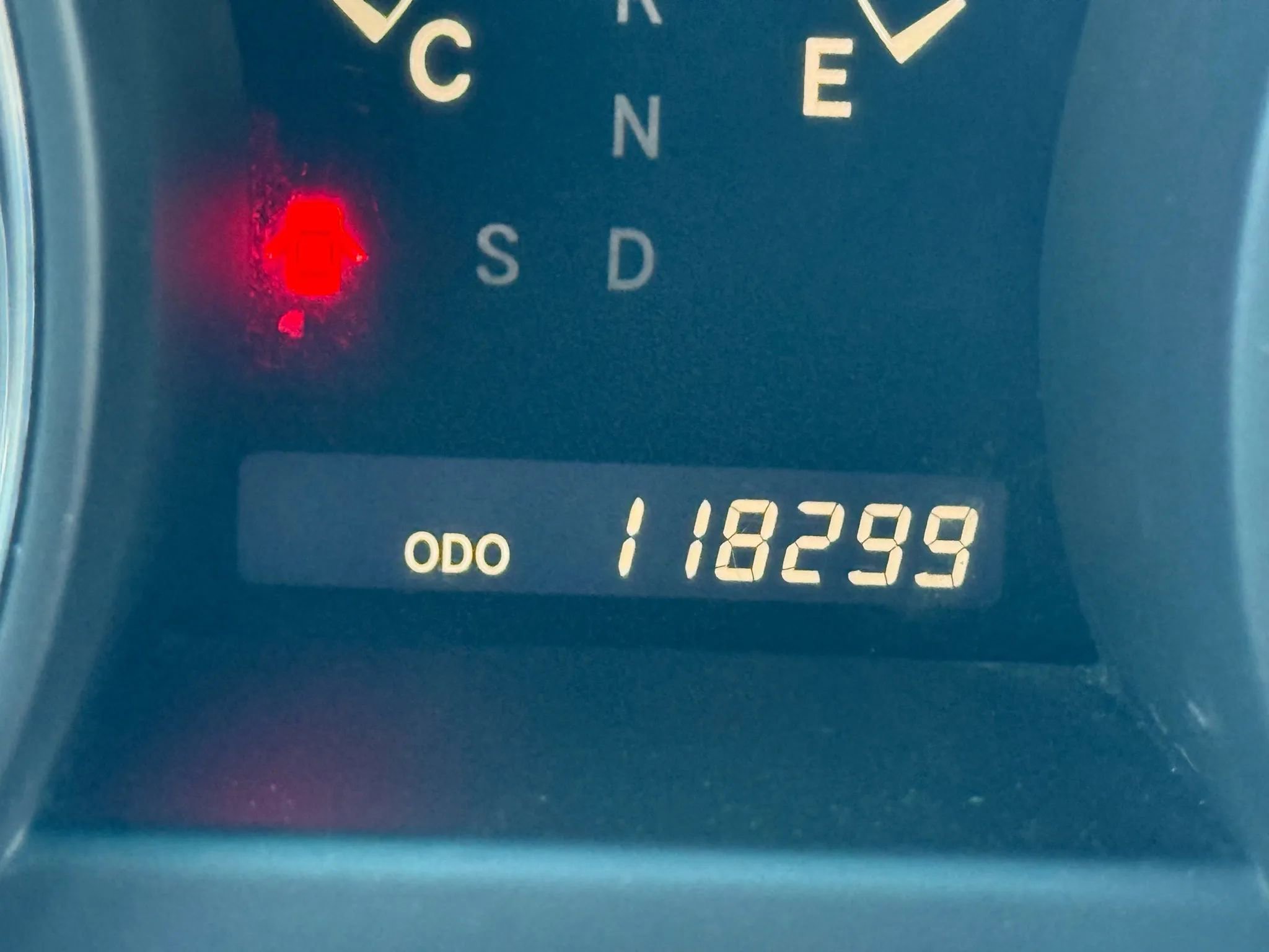 Used 2012 Toyota Highlander Limited w/ Tow Pkg image 10