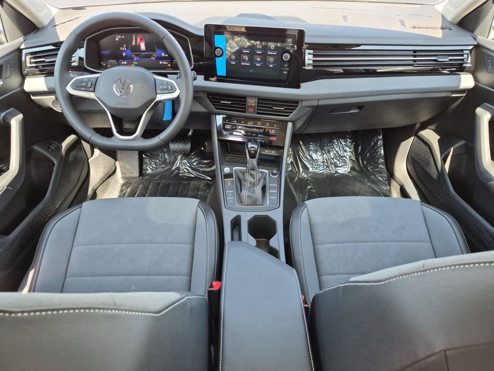 New 2027 Volkswagen Jetta SE FWD image 12