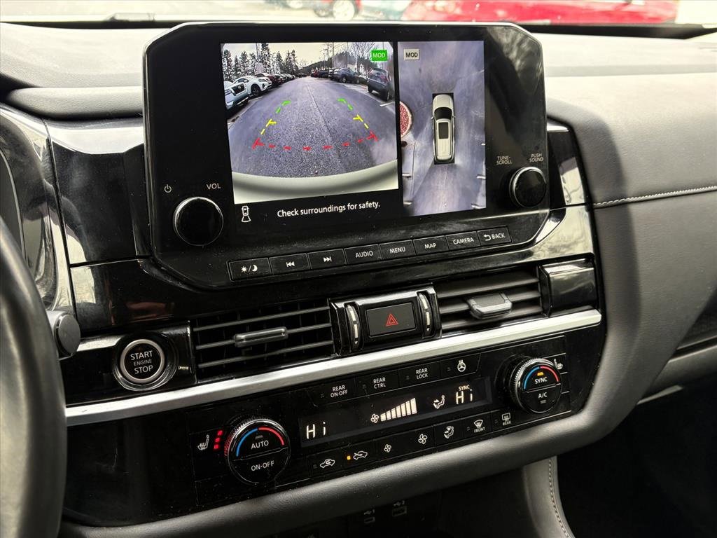 Certified 2024 Nissan Pathfinder SL image 11