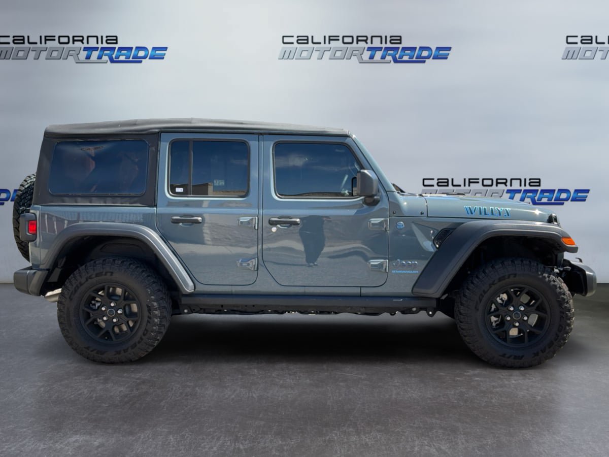 Used 2025 Jeep Wrangler Unlimited Sport S 4xe AWD/4WD image 4