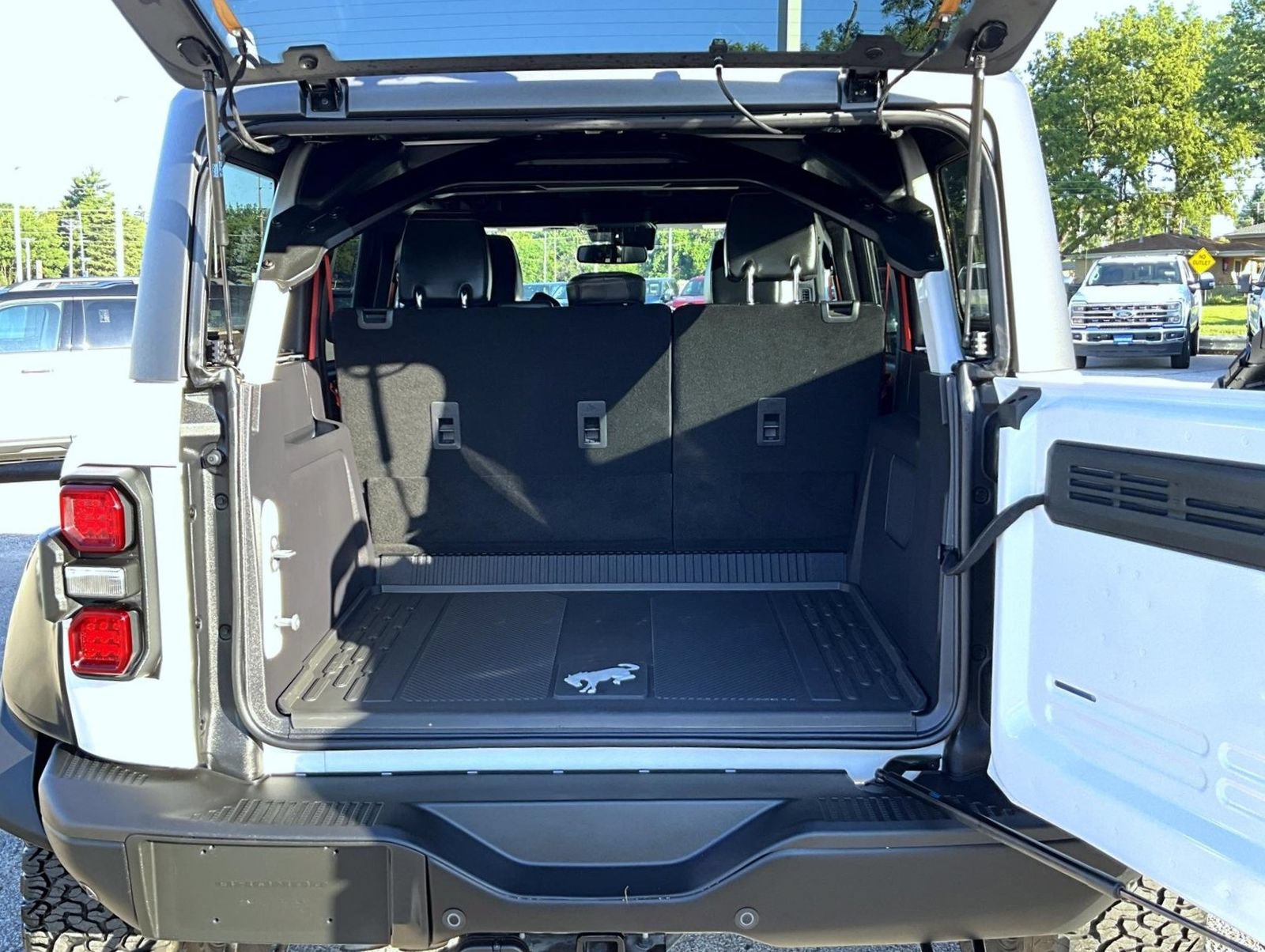 Used 2024 Ford Bronco Raptor AWD/4WD image 9
