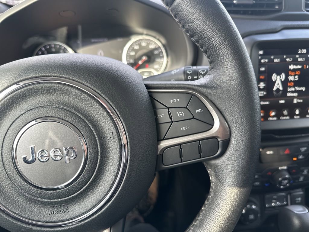 Used 2022 Jeep Renegade Latitude w/ Convenience Group image 16