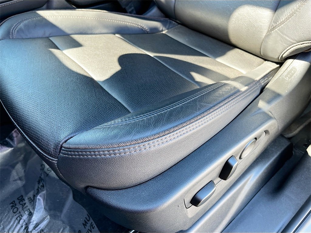 Used 2024 Chevrolet Tahoe High Country image 10