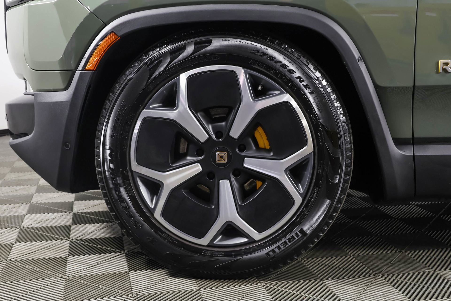 Used 2022 Rivian R1S Launch Edition image 23