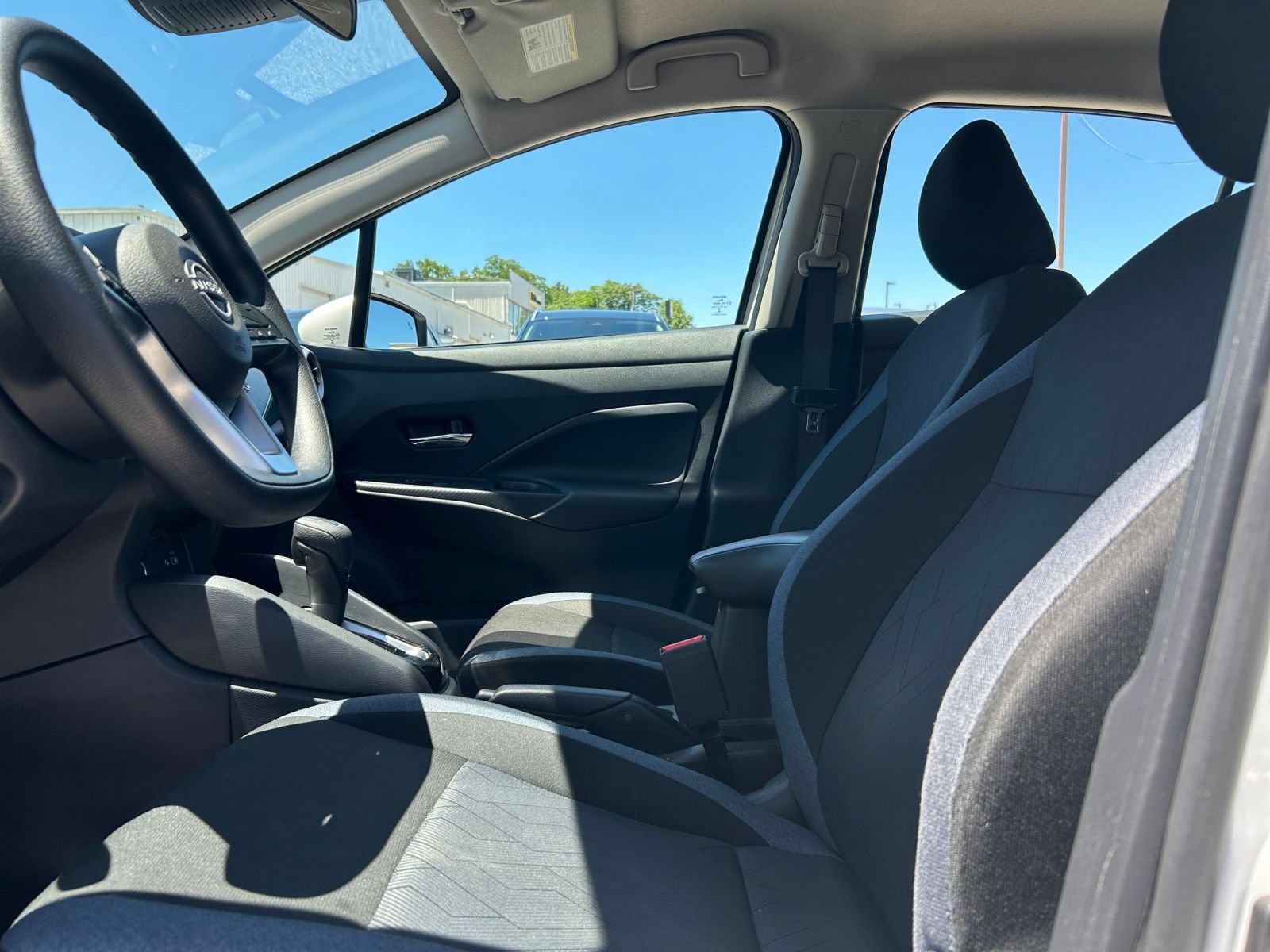 Used 2025 Nissan Versa SV FWD image 18
