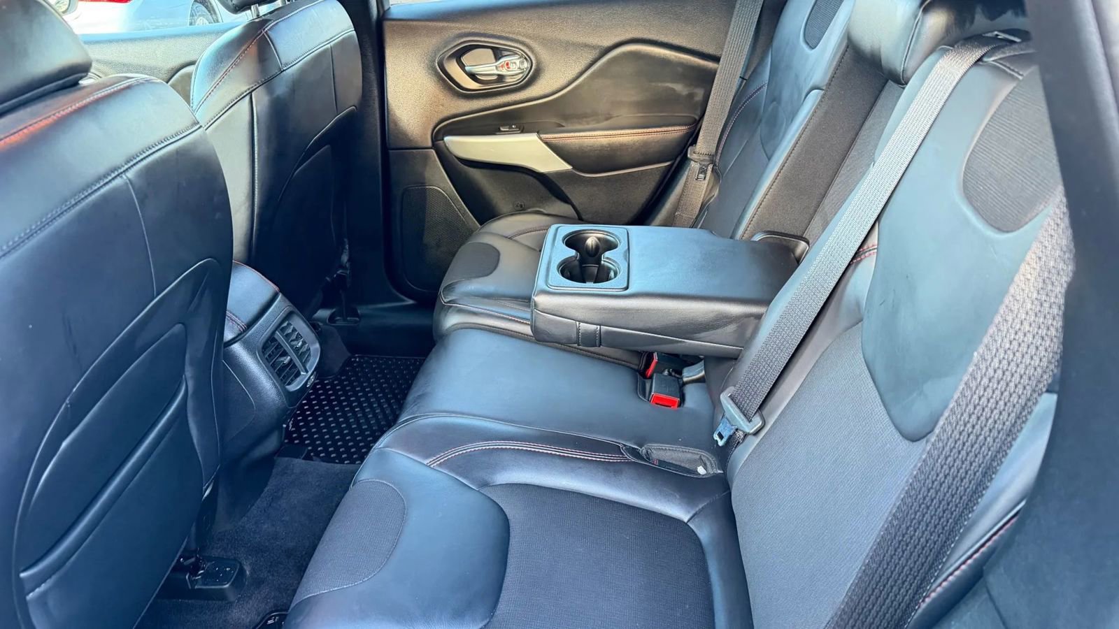 Used 2017 Jeep Cherokee Trailhawk w/ Cold Weather Group image 58
