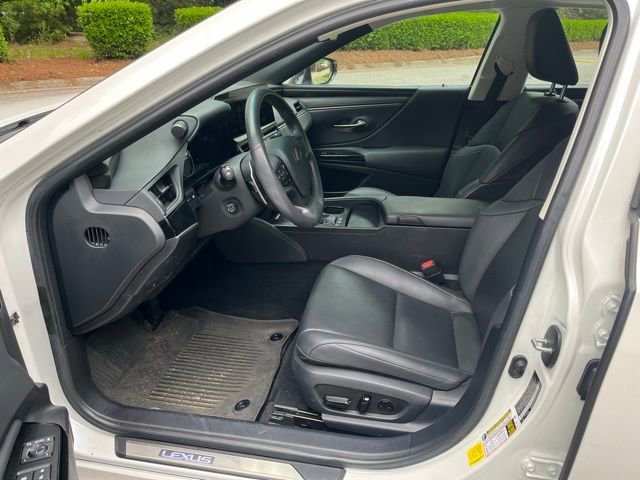Used 2023 Lexus ES 300h w/ Premium Package FWD image 5