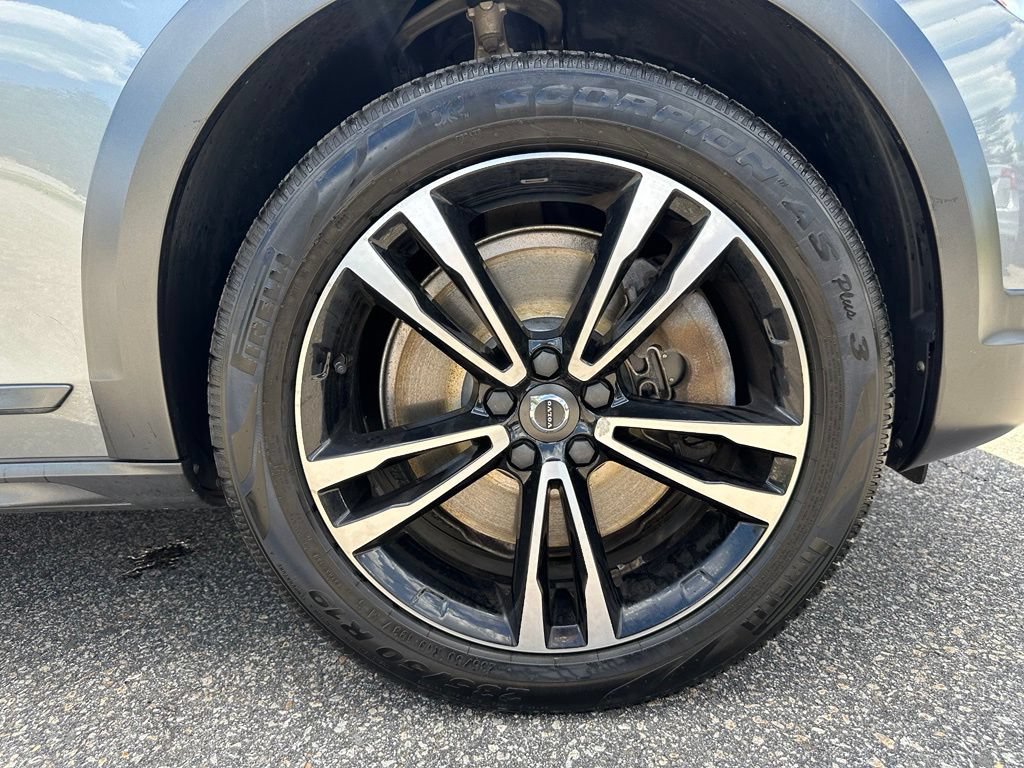 Used 2019 Volvo V90 T5 Cross Country AWD/4WD image 18