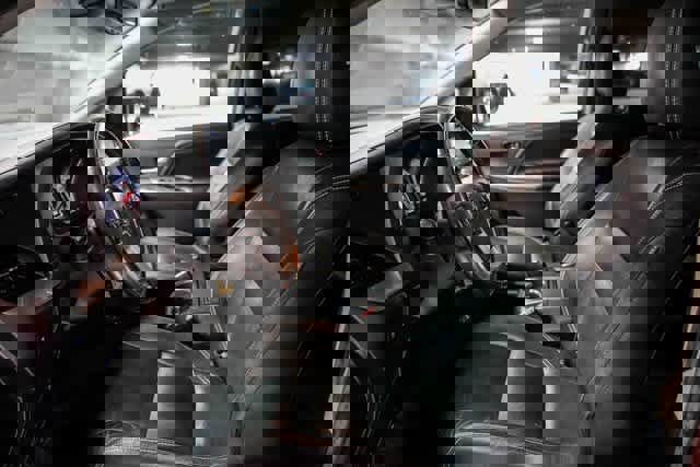 Used 2020 Toyota Sienna SE image 16