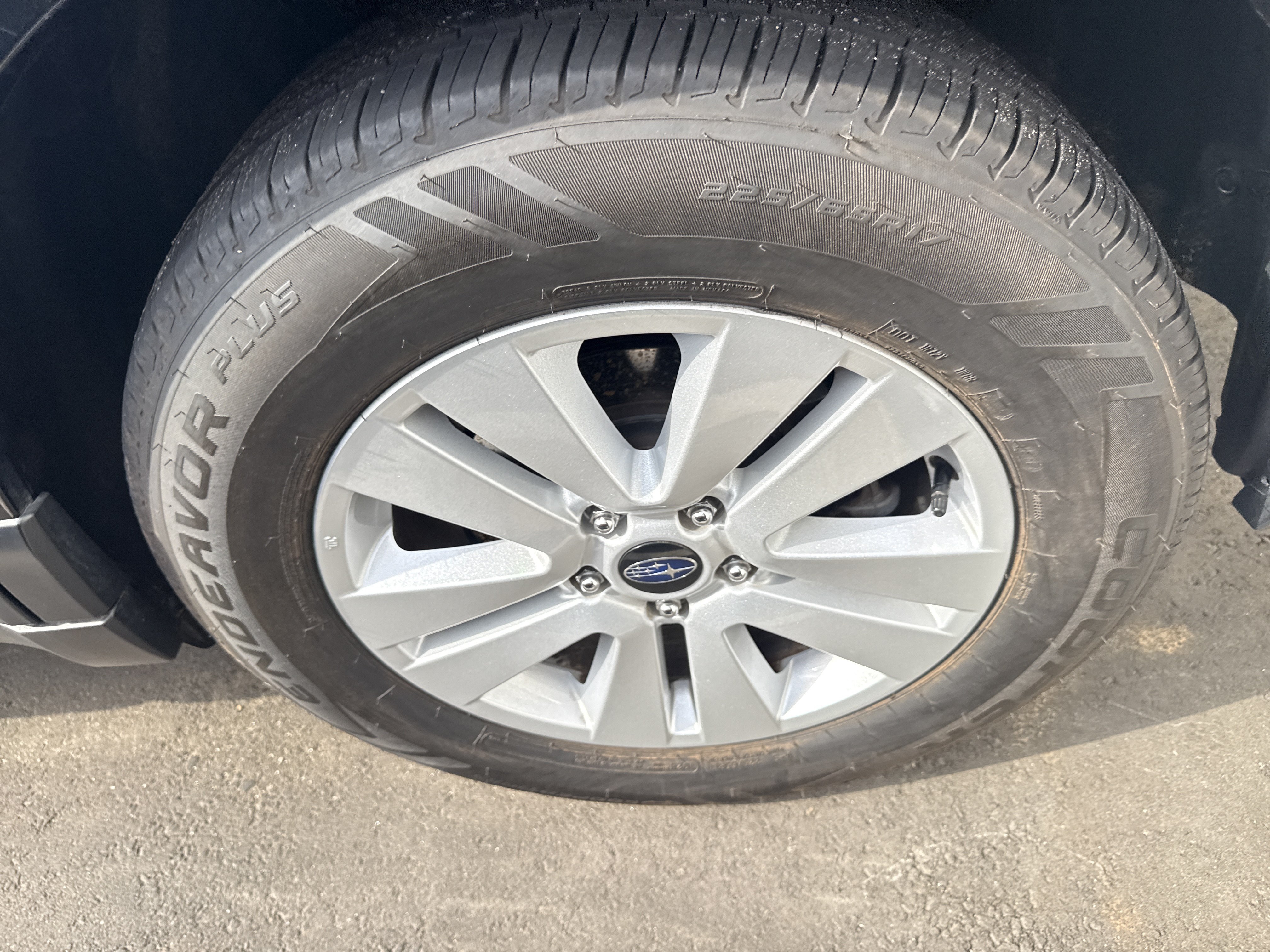Used 2019 Subaru Outback 2.5i Premium AWD/4WD image 11