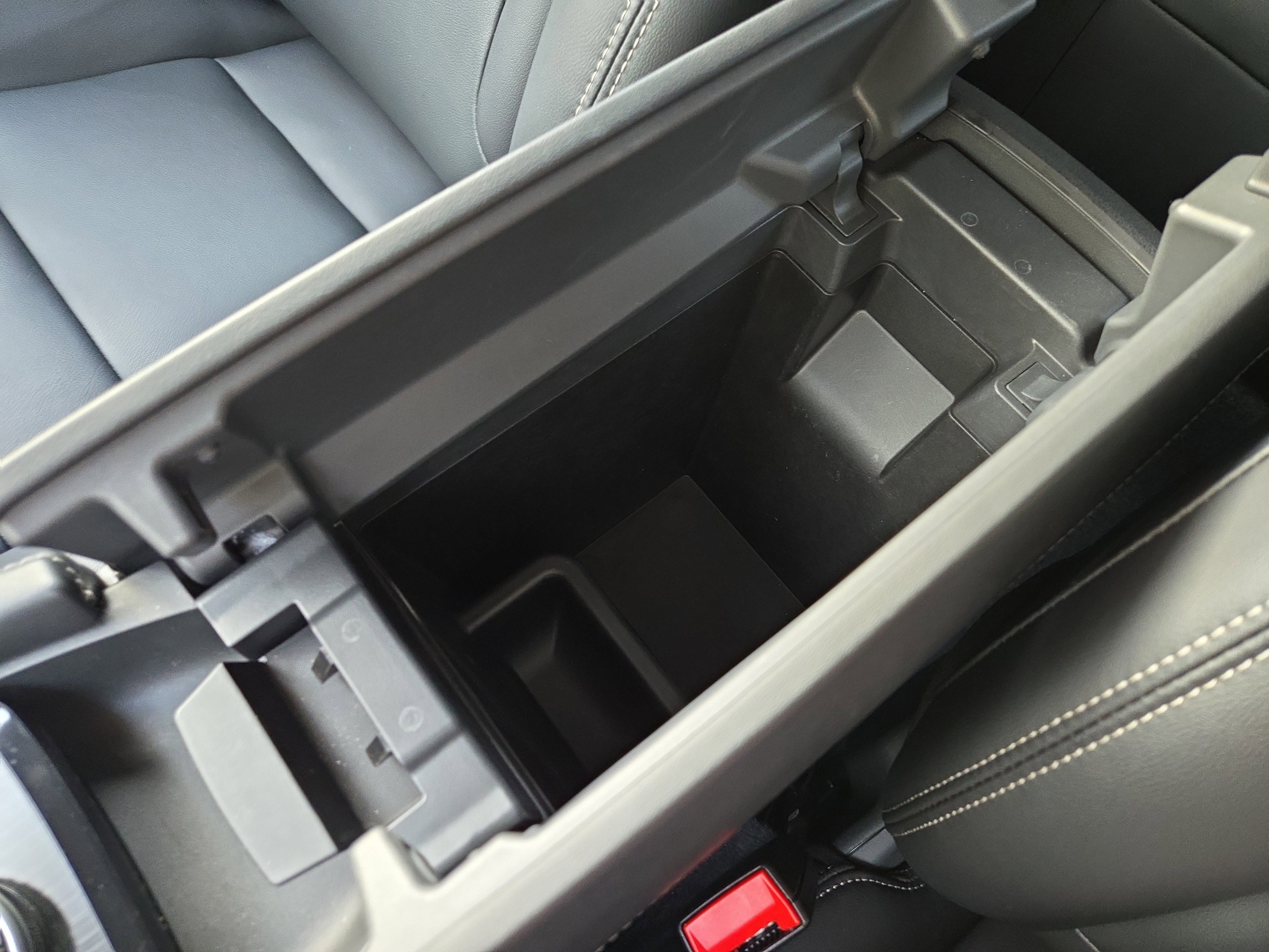 Used 2023 Nissan Rogue SL w/ SL Premium Package image 23