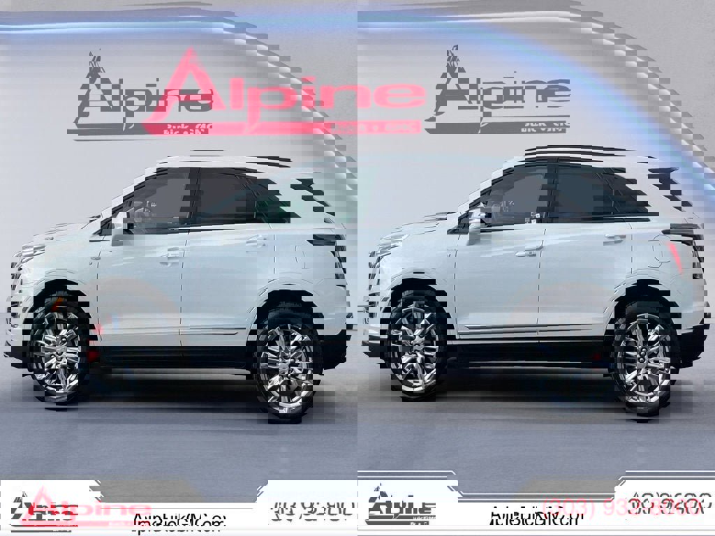 Used 2023 Cadillac XT5 Sportv image 2