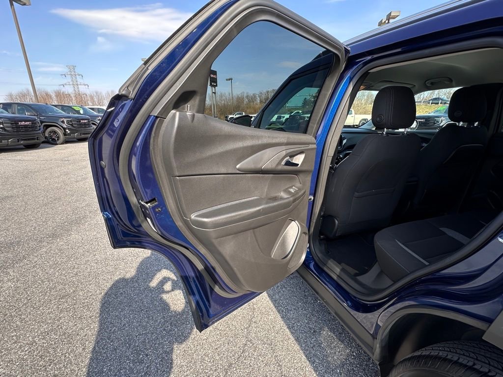 Certified 2023 Chevrolet TrailBlazer LT w/ Convenience Package image 23